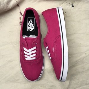 Authentic lo pro